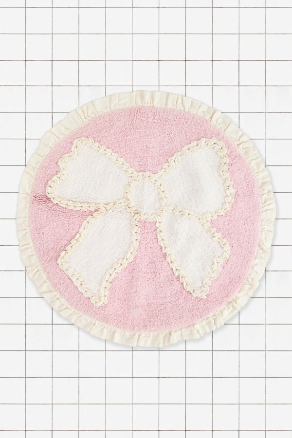 Slide View: 1: Ruffle Bow Bath Mat