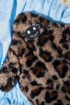 Visualizzazione miniature 2: Huggable Leopard Print Betty Yeti Hand Warmer