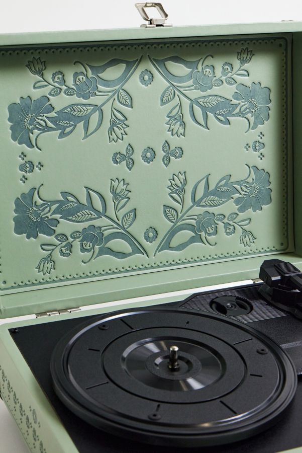 Vista de diapositivas: 3: Crosley UO Exclusive Folklore Floral Cruiser Vinyl Record Player With Bluetooth Input & Output