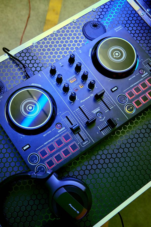 Vista diapositiva: 1: Pioneer DJ DDJ-200 Smart DJ Controller