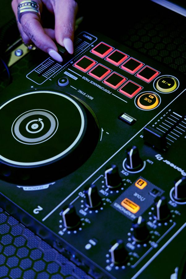 Vista diapositiva: 3: Pioneer DJ DDJ-200 Smart DJ Controller