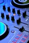 Visualizzazione miniature 4: Pioneer DJ DDJ-200 Smart DJ Controller