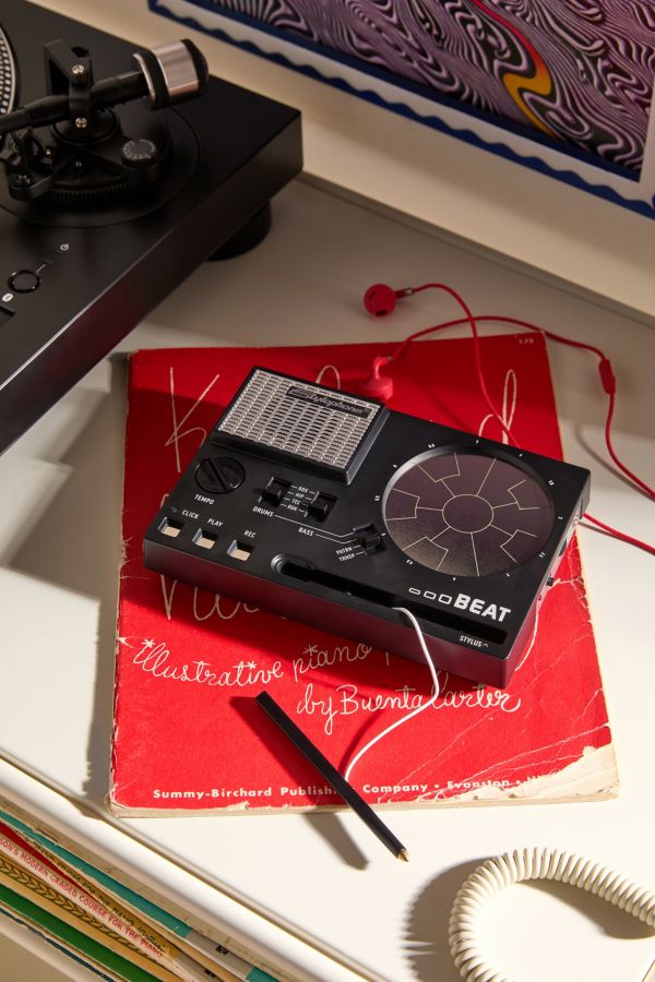 Slide View: 1: Stylophone Beat