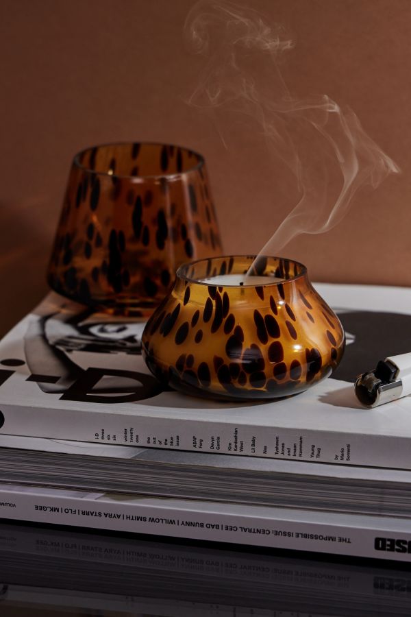 Vista diapositiva: 1: Ava Brown Tortoiseshell Lamp-Shaped Candle