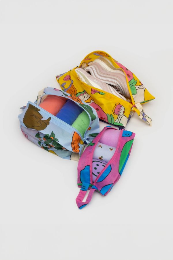 Vista diapositiva: 2: Set Zip-Up Still Life 3D BAGGU