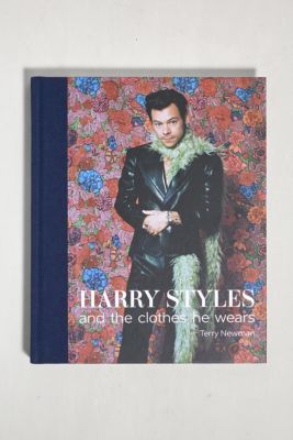 Harry Styles & The Clothes He Wears par Terry Newman