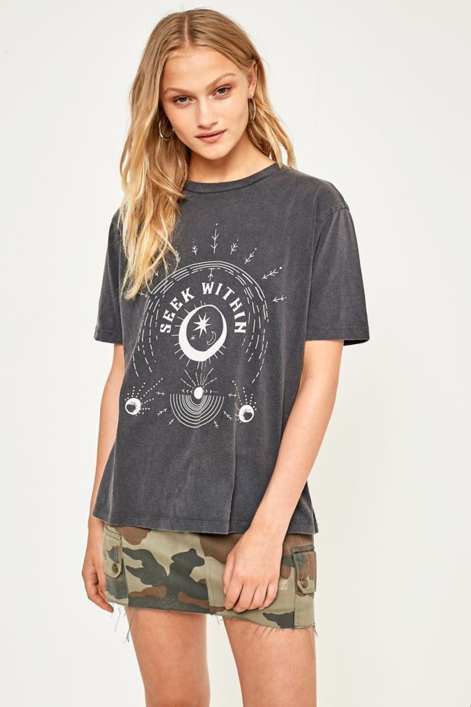 BDG Seek Within T-Shirt | Urban Outfitters UK