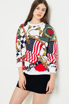 capsule collection flag print sweatshirt