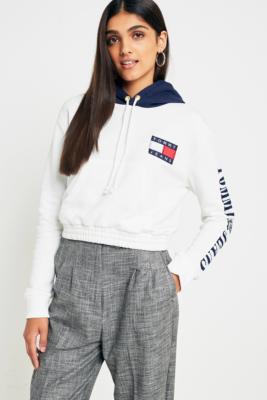 tommy jeans cropped logo hoodie