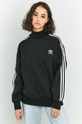 col roulé adidas