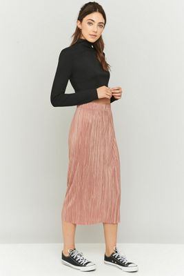Light Before Dark Pleated Pink Midi Skirt