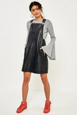 smart pinafore