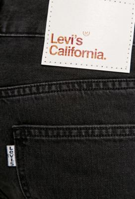 levi pipes jeans