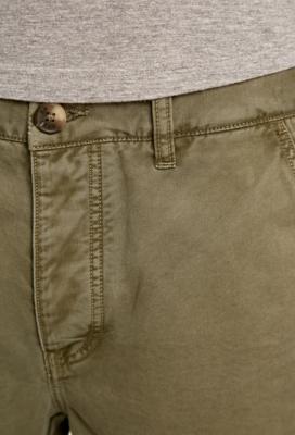 urban outfitters khaki shorts