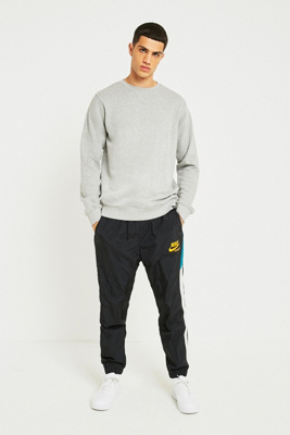 nike sportswear men's woven track pants