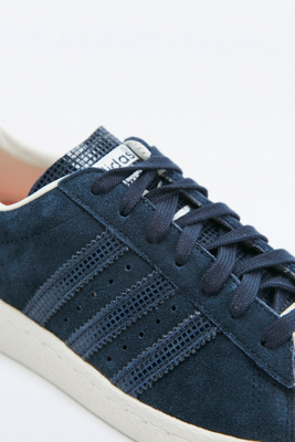 superstar en daim bleu marine