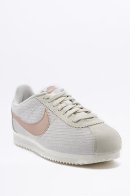 urban outfitters nike cortez