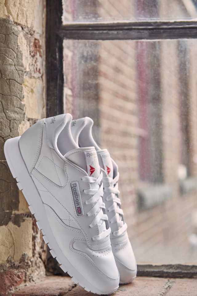 Reebok Classic White Leather Trainers | Urban Outfitters UK