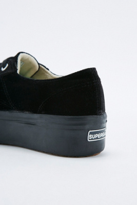 black flatform trainers