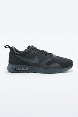 nike air max tavas trainers