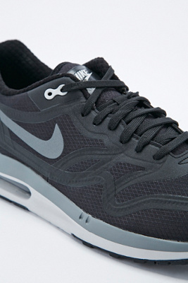 nike water resistant trainers