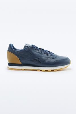 reebok classic leather born x raised