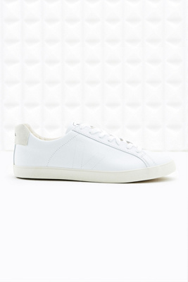 veja trainers uk