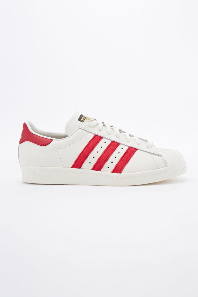 adidas Originals Superstar 80s Trainers in White and Red | Urban ...