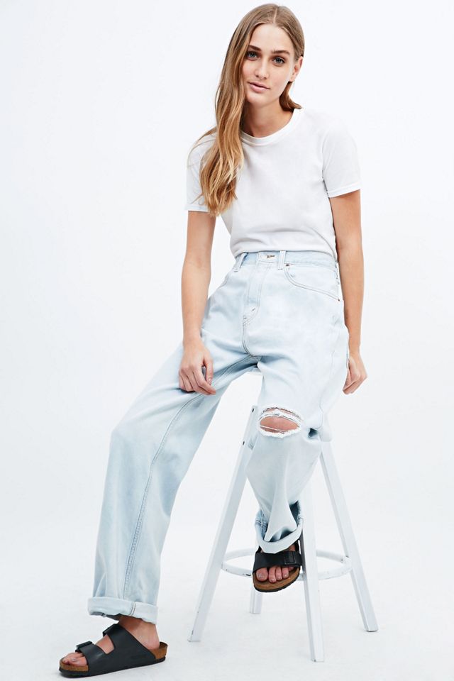 Urban Renewal Vintage Originals Levi's Bleached Ripped Jeans in White Urban Outfitters UK