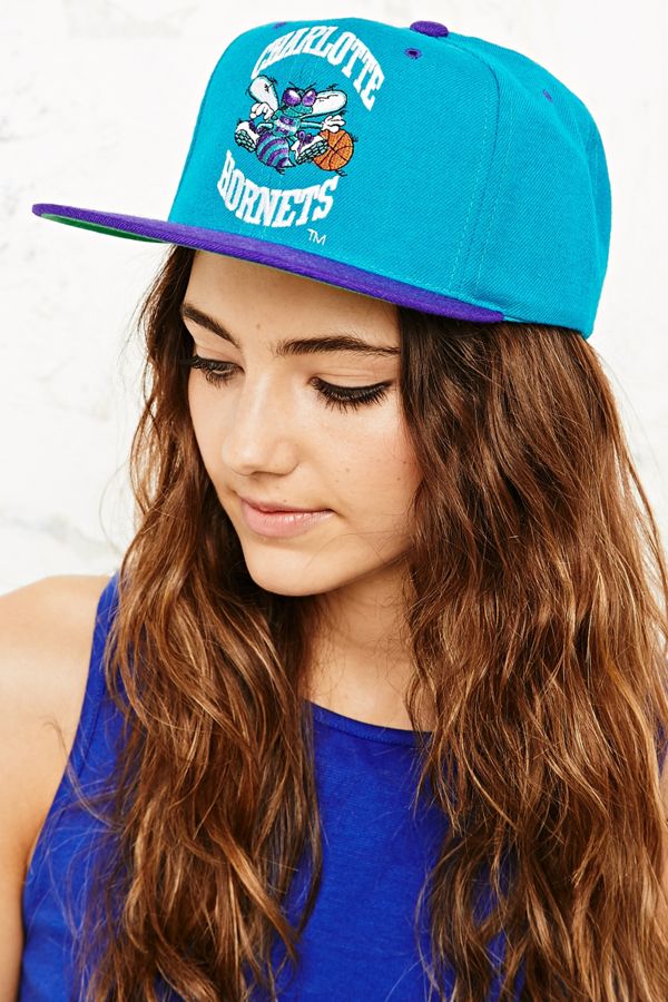 Vintage Hornets 90s Licensed Snapback Cap Urban Outfitters Uk