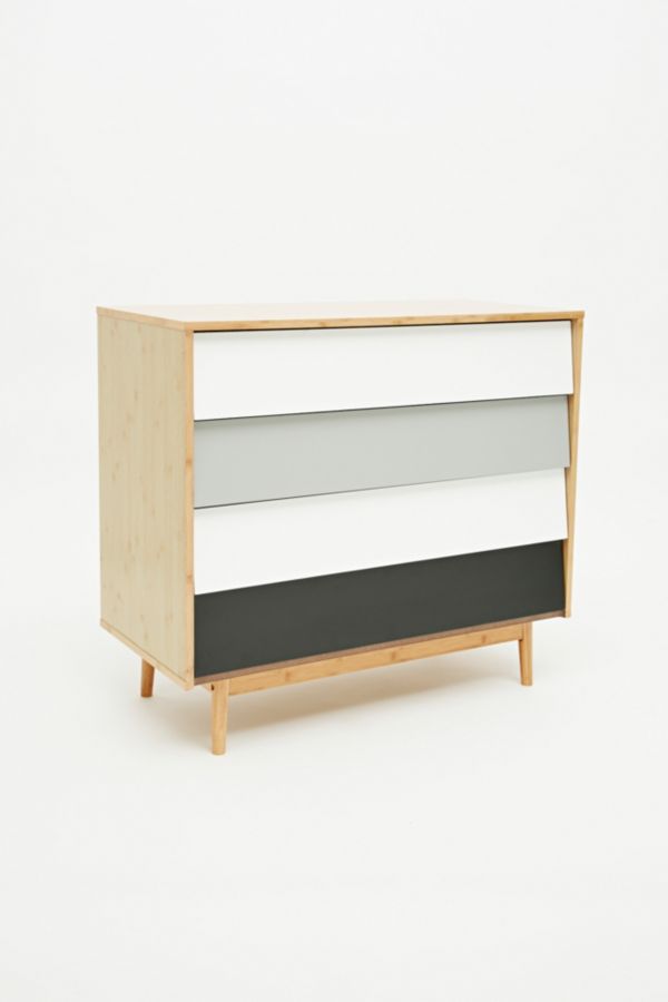 Kare Airy 4 Drawer Dresser Urban Outfitters De