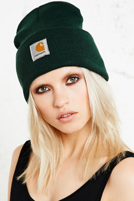 dark green carhartt beanie