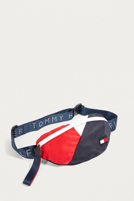 tommy hilfiger fanny pack urban outfitters