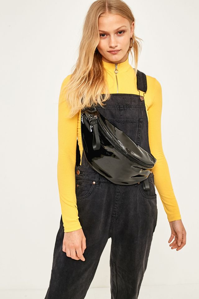 iets frans…Black Vinyl Bum Bag | Urban Outfitters DE