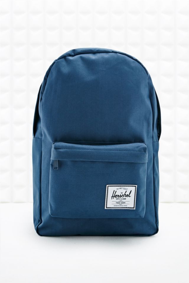 Herschel Classic 21L Backpack in Navy | Urban Outfitters UK