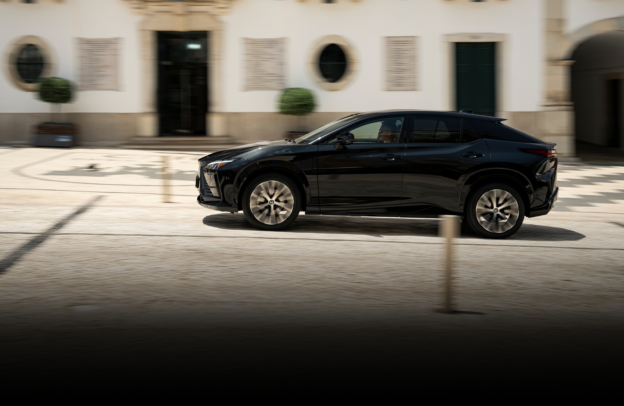 Lexus RZ 500E exterior