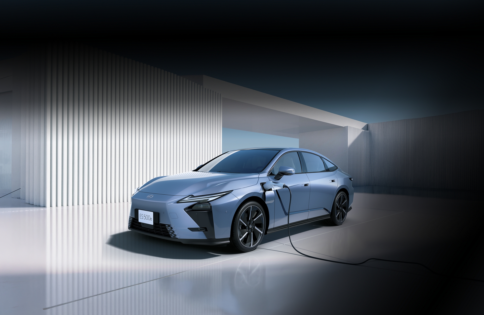 Lexus ES 500e