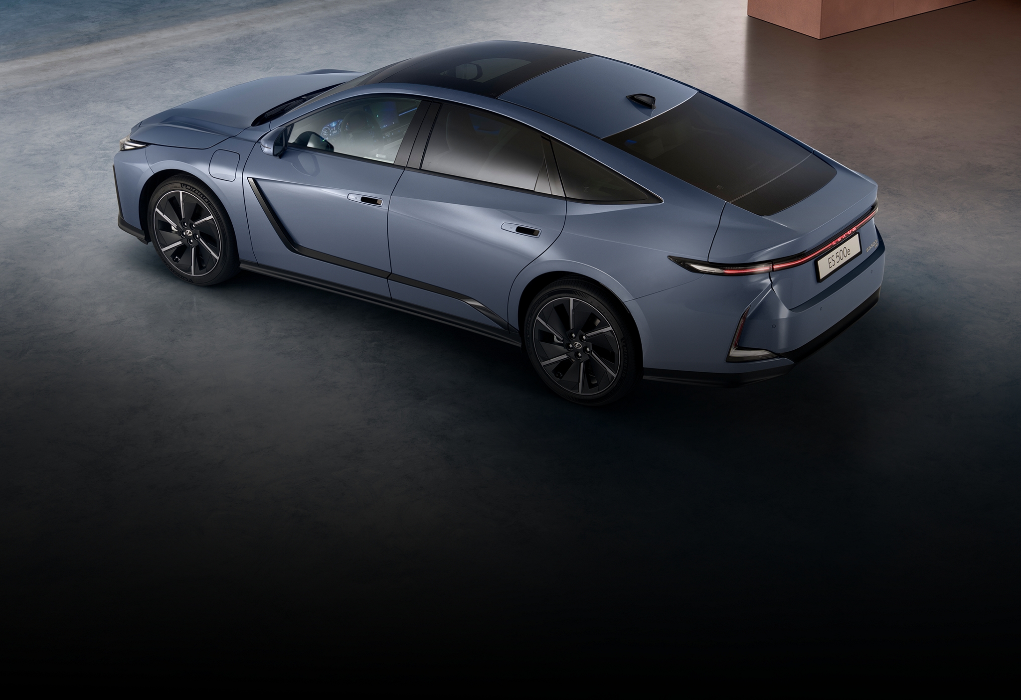 Lexus ES 500e Three-Dimensional Surface Composition