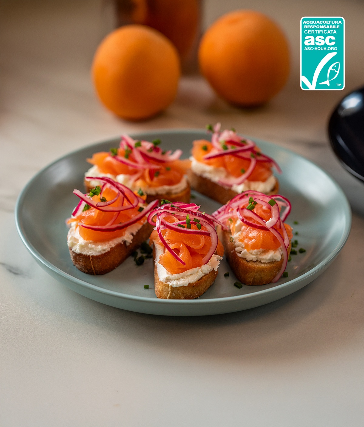 Crostini di salmone