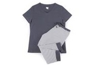 T-Shirt und Hose aus Baumwolle