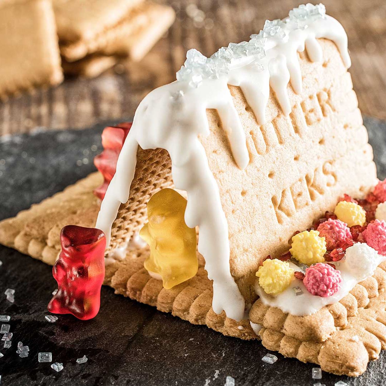 Kleine Butterkeks-Häuschen Rezept | HOFER Rezeptwelt