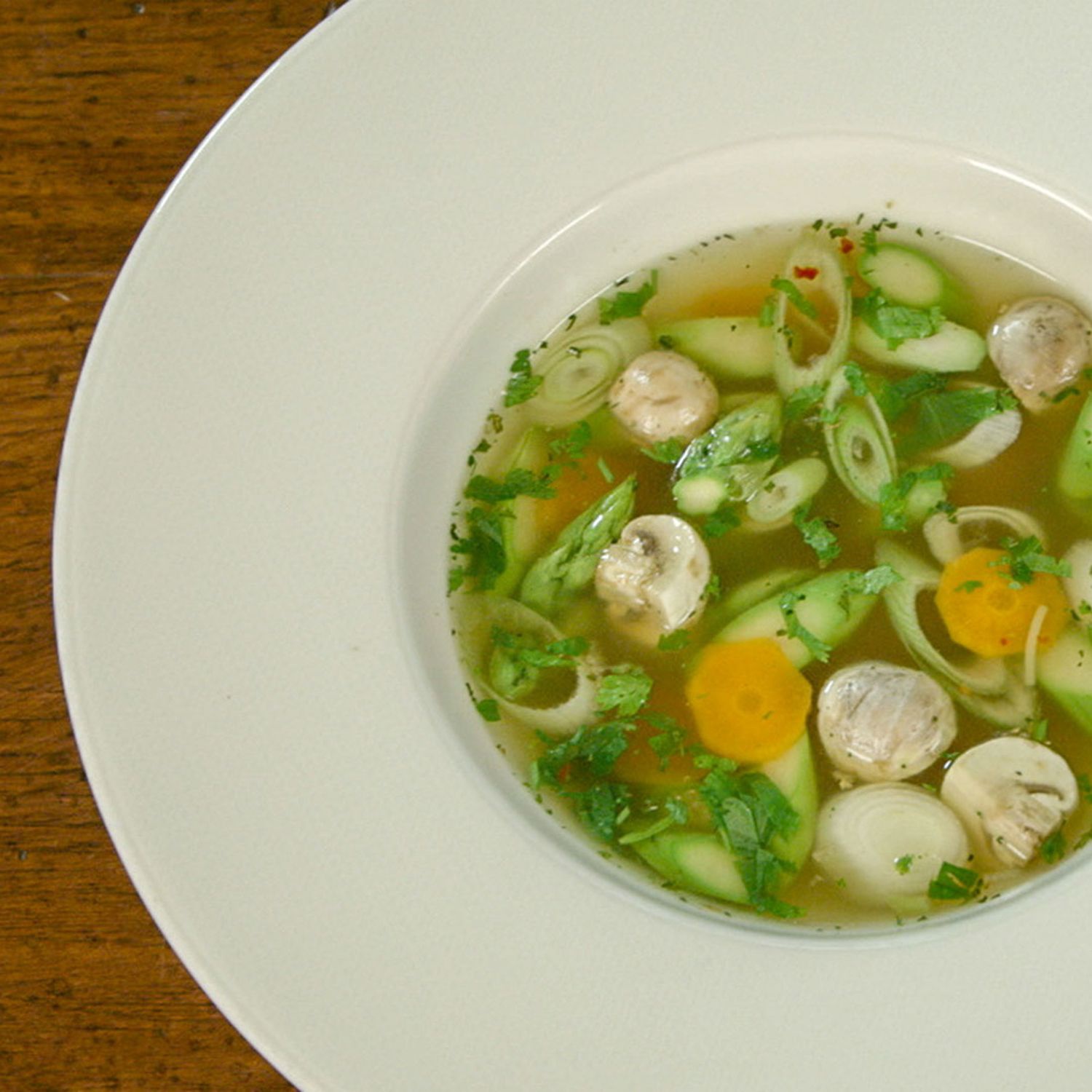 Vietnamesische Gemusesuppe Mit Nudeln Hofer Rezeptwelt