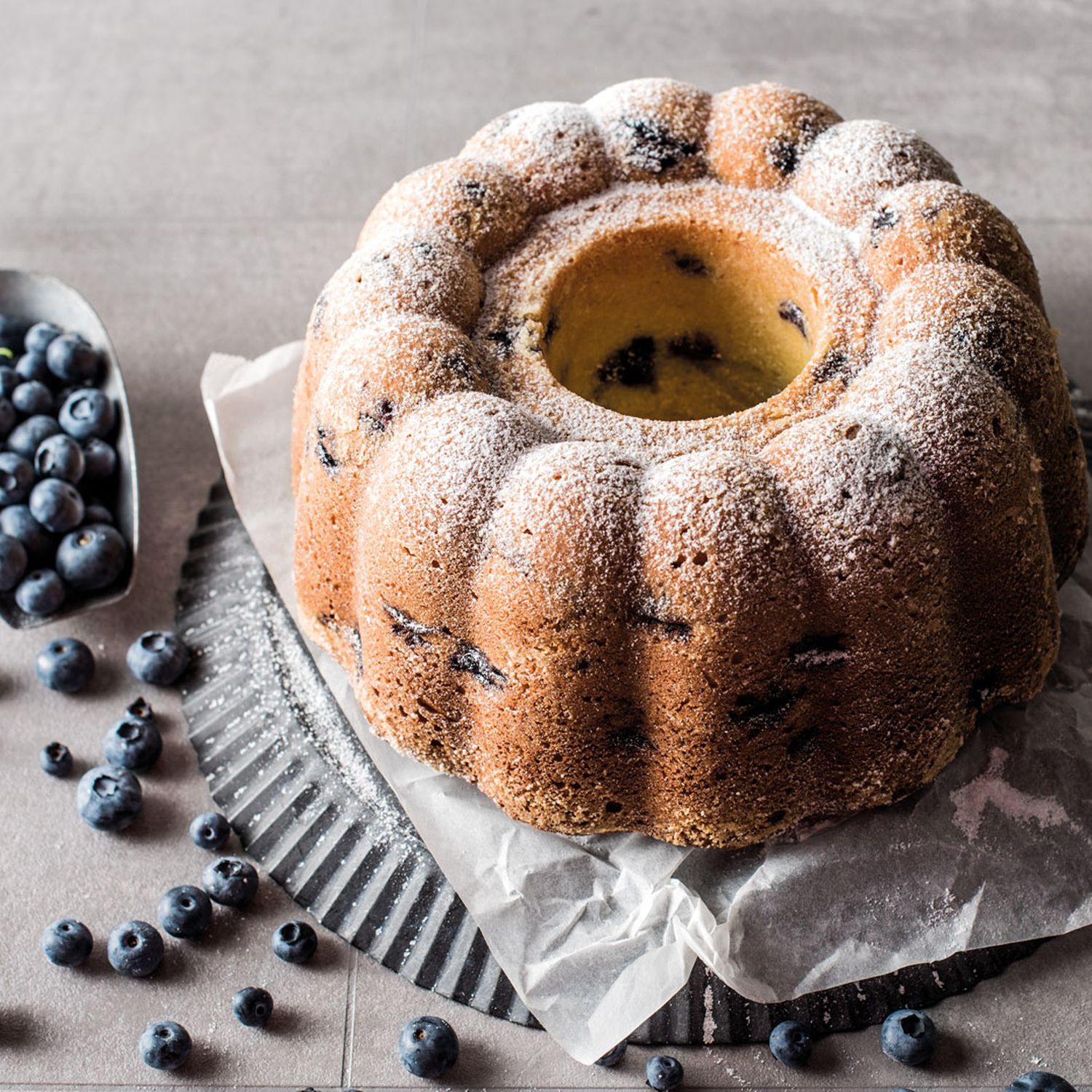 Heidelbeer-Topfen-Gugelhupf Rezept | HOFER Rezeptwelt