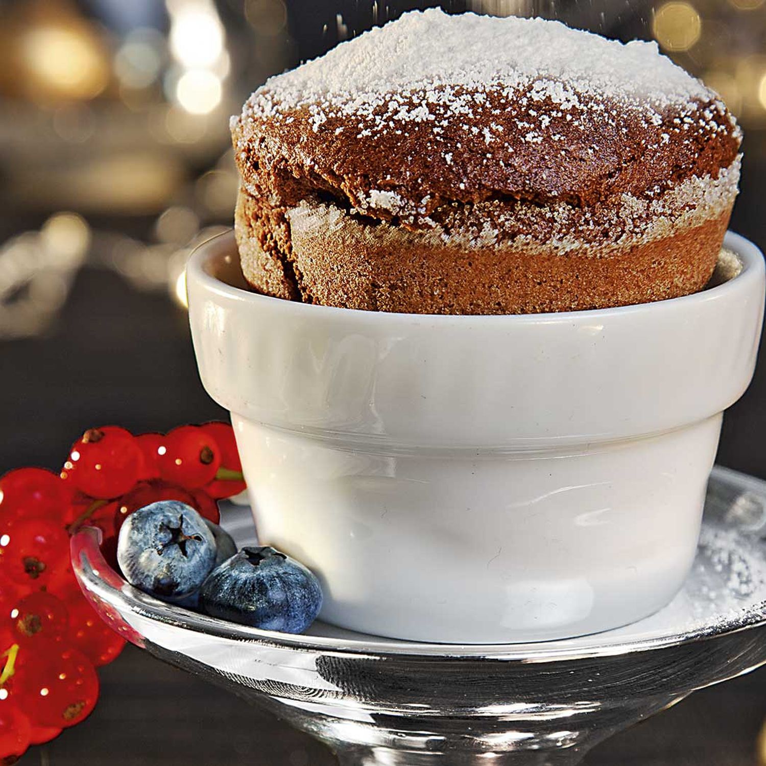 Lebkuchen-Soufflé mit frischen Beeren Rezept | HOFER Rezeptwelt