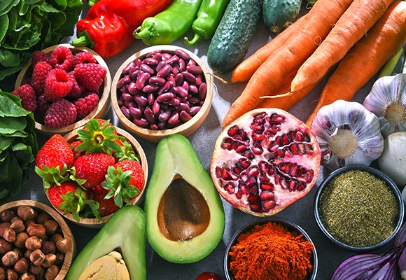 Unterschiedliche Obst- und Gemüsesorten.