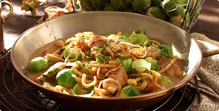 Rosenkohl-Spätzle-Pfanne mit Pute | ALDI Rezeptwelt