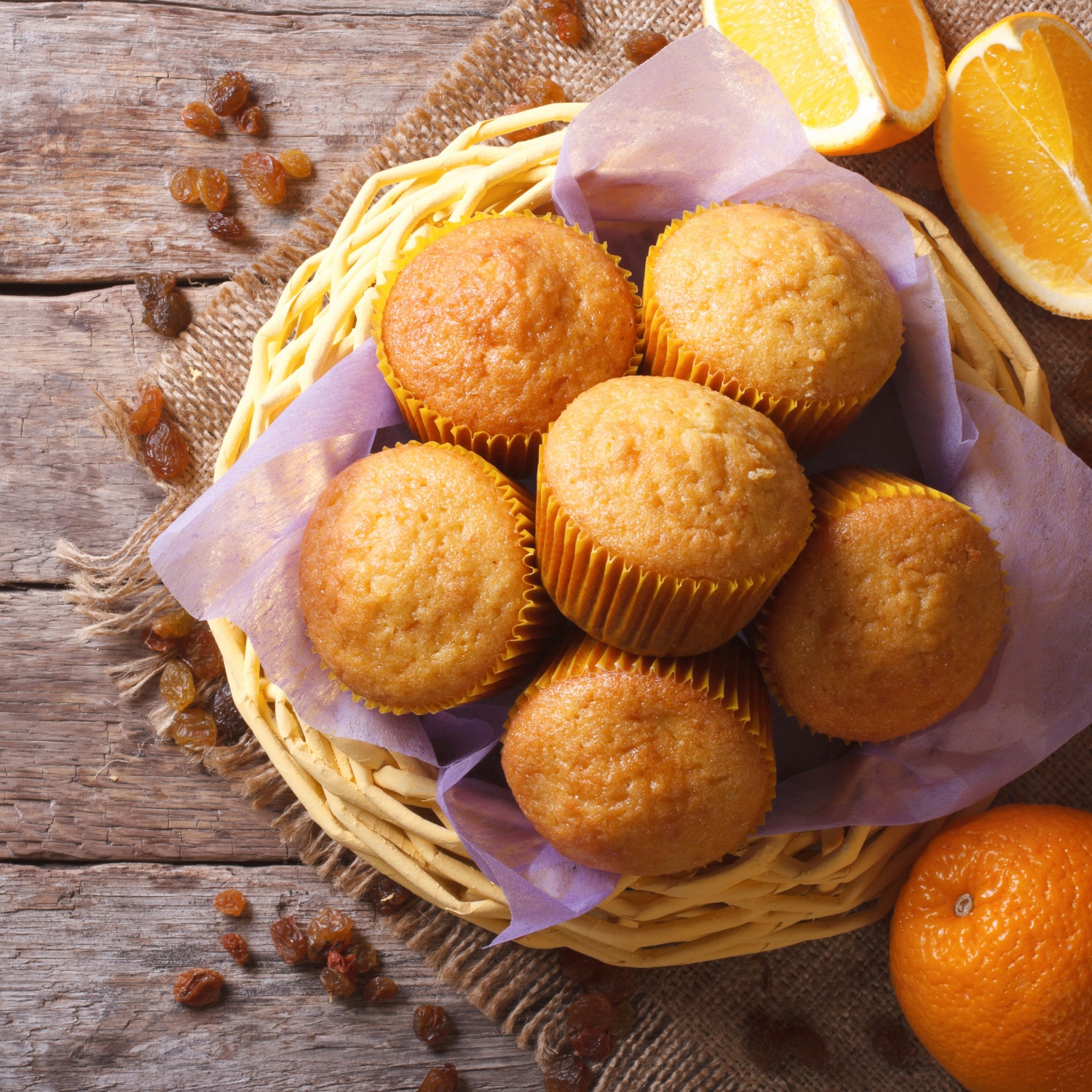 Orangen-Muffins mit Zimt