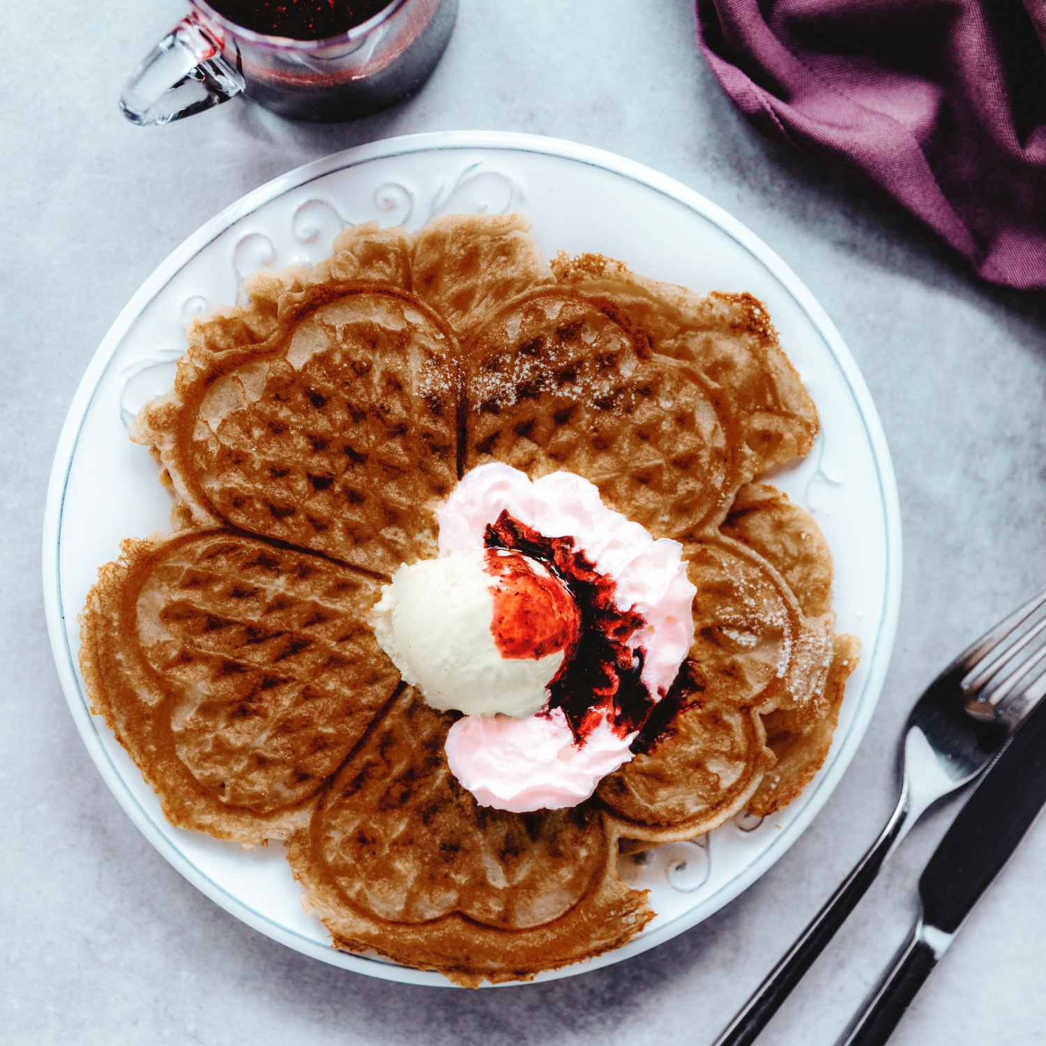 Schoko-Waffeln mit Himbeersahne | ALDI Rezeptwelt