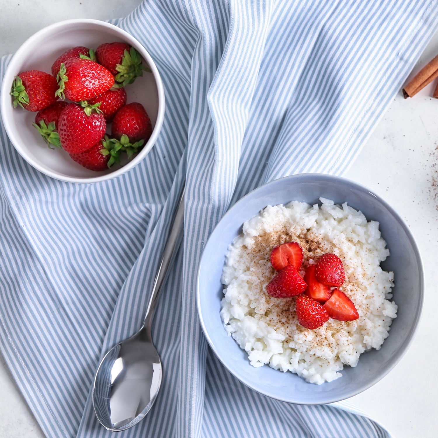 Milchreis mit weißer Schokolade und Erdbeeren | ALDI Rezeptwelt