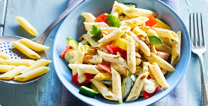 Mango-Nudelsalat mit leichtem Orangen-Joghurt-Dressing | ALDI Rezeptwelt